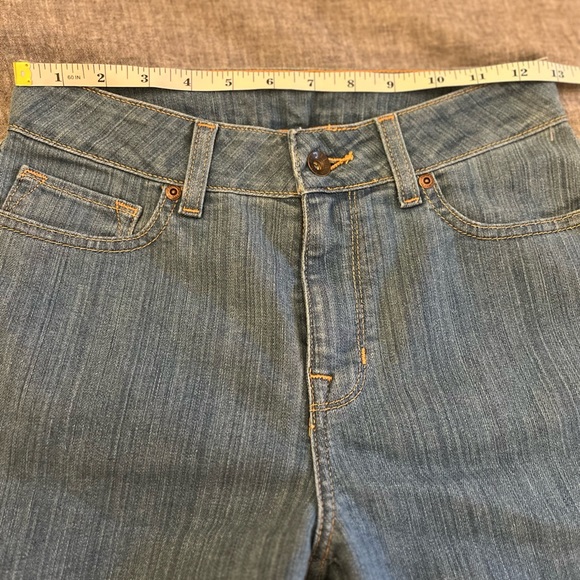 Women's L.L. Bean Jeans Classic Fit High Rise Slim Leg Jeans Size 2 - Picture 9 of 12
